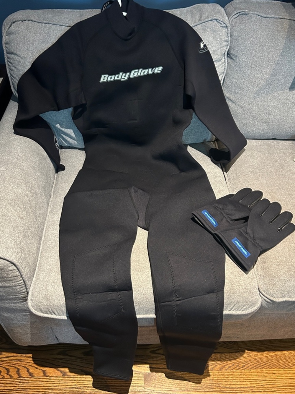 Body Glove Men’s Black Neoprene Wetsuit with Gloves